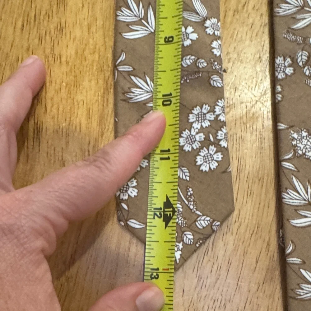 Floral Patterned Tan Ties